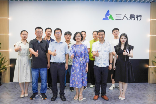 江西技师学院校领导莅临三人易行学习调研